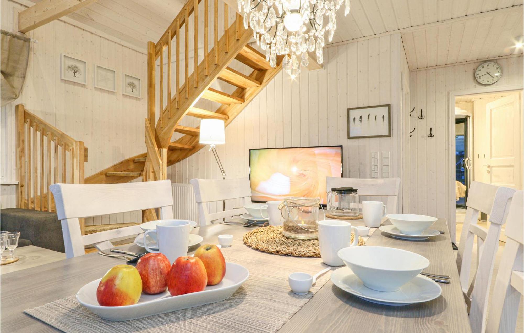 2 Bedroom Stunning Home In Zerpenschleuse Extérieur photo